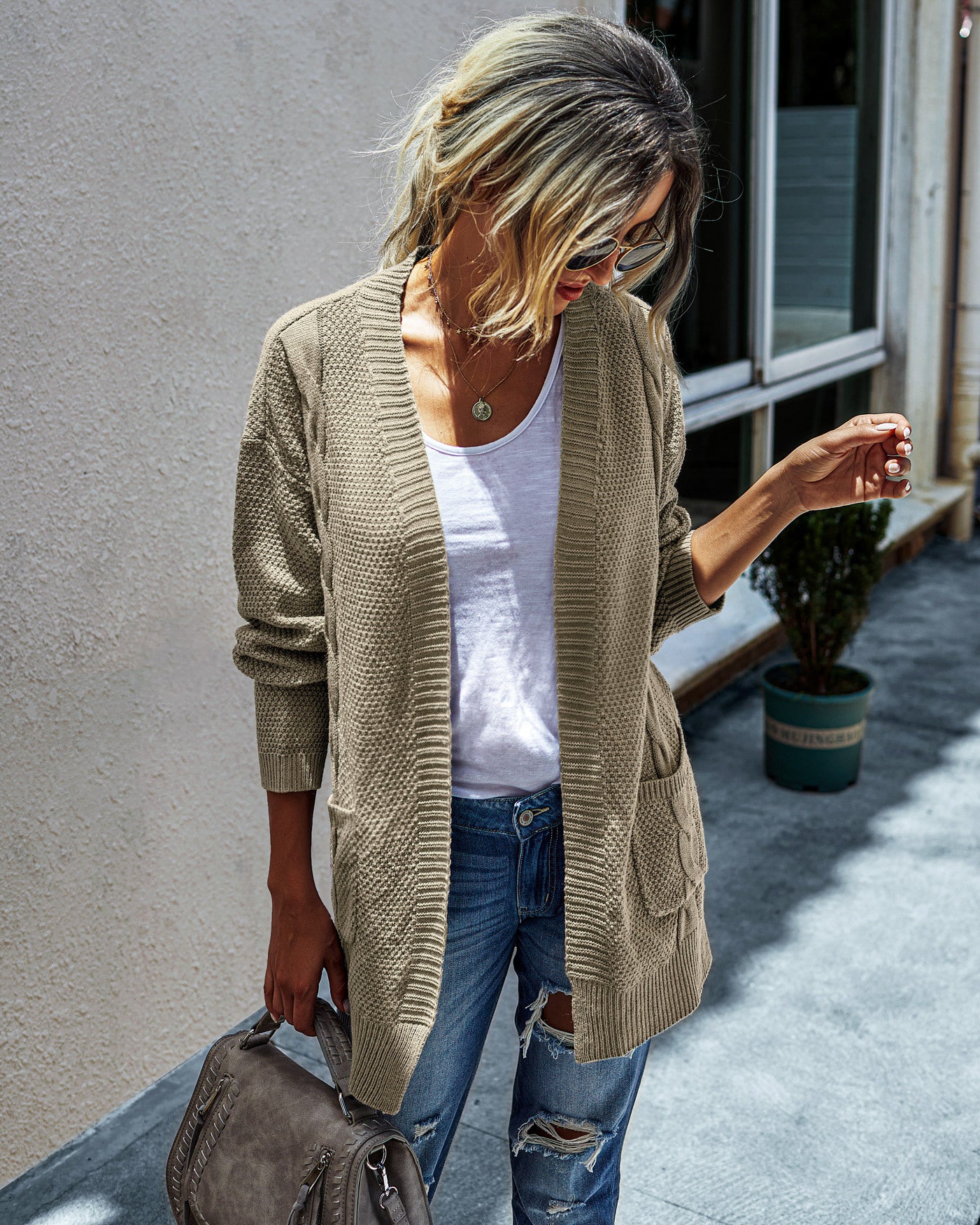 Solid color knitted cardigan for women