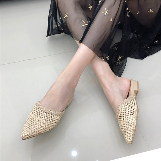 Mesh breathable pointed sandals